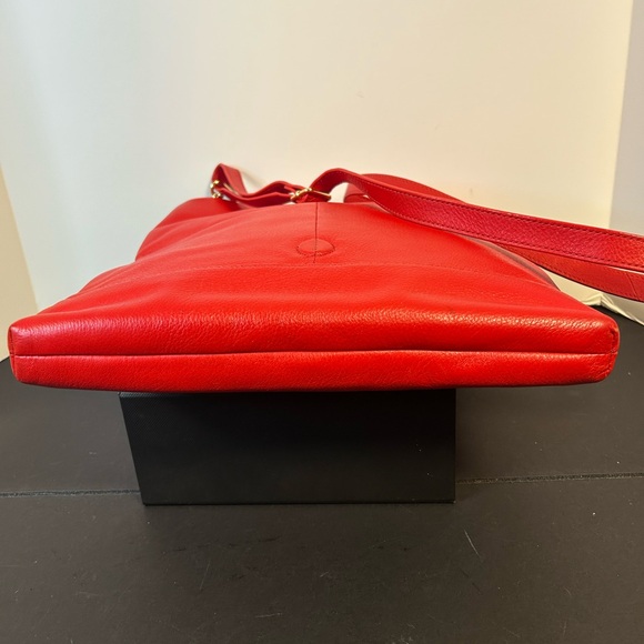 Tory Burch Kipp Perforated Logo Convertible Hobo Fold over Crossbody Bag EUC - Picture 5 of 15